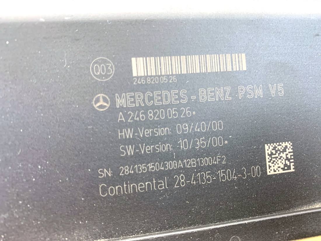 Блок керування модуль Mercedes A W176 A2468200526 — фото деталі 4