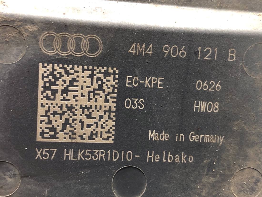 Блок керування модуль Audi A6 C8 4M4906121B — фото деталі 3