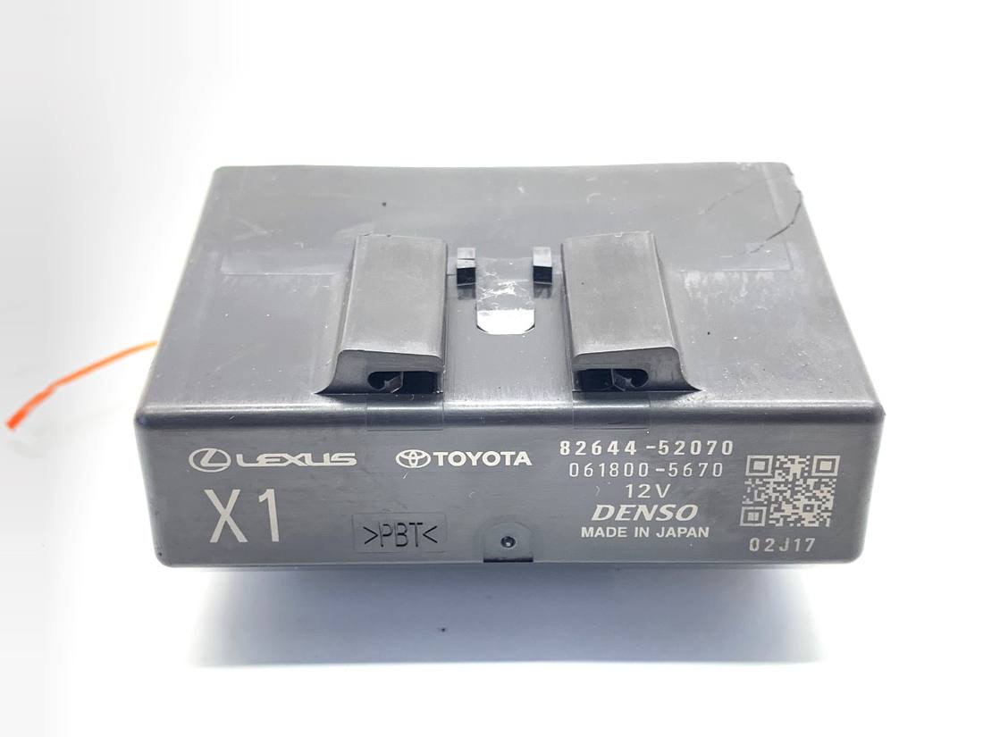 Блок керування модуль Lexus LBX 82644-52070