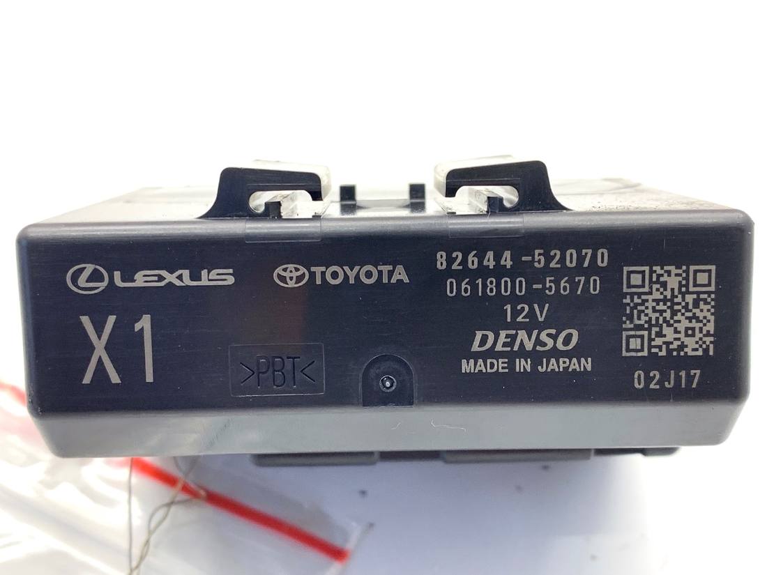 Блок керування модуль Lexus LBX 82644-52070 — фото деталі 3