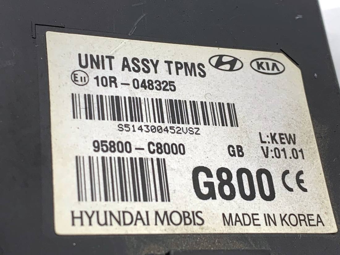 Блок управления модуль Hyundai I20 95800-C8000 — фото детали 4