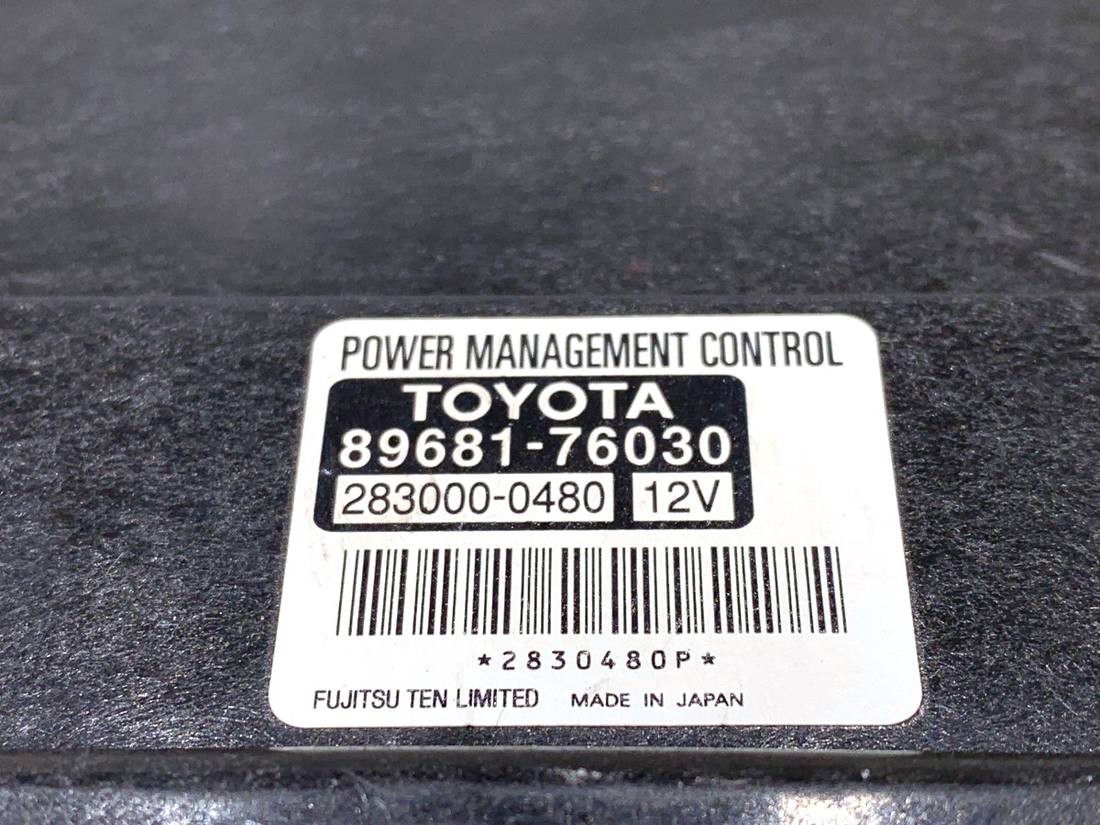 Блок керування модуль Lexus CT 89681-76030 — фото деталі 4