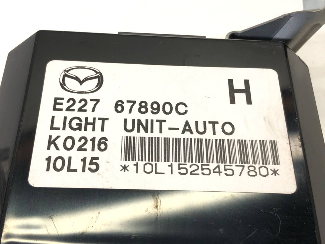 Блок керування модуль Mazda CX-7 E22767890C — фото деталі 4
