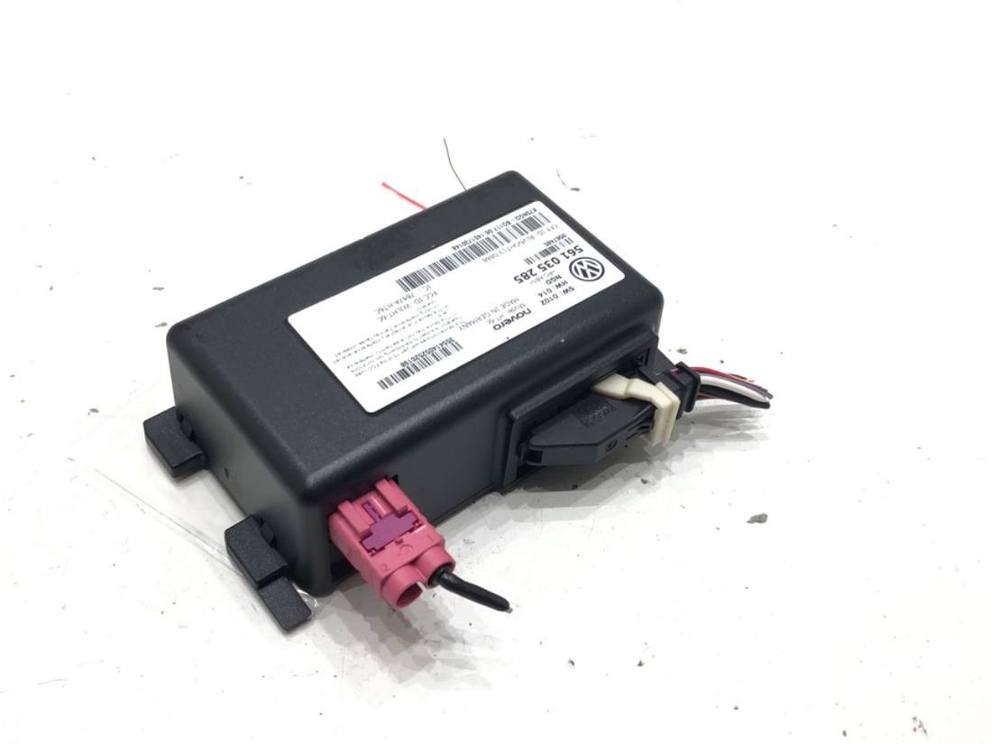 Блок керування модуль Volkswagen Passat B7 561035285