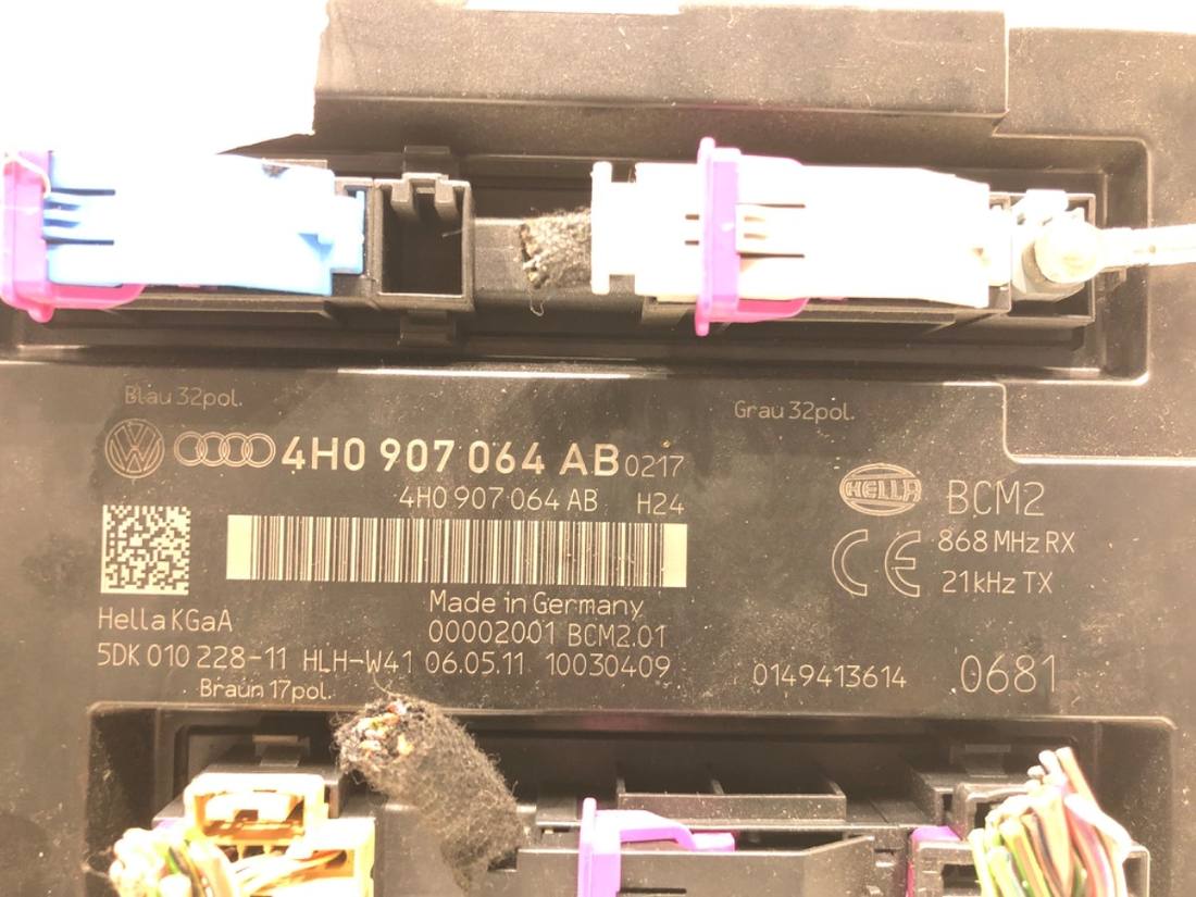 Блок керування модуль Audi A8 D4 4H0907064AB — фото деталі 4