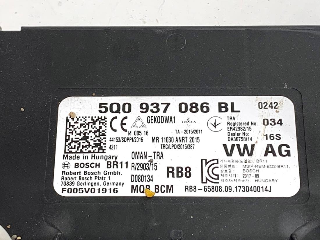 Блок керування модуль Volkswagen Touran 5Q0937086BL — фото деталі 5
