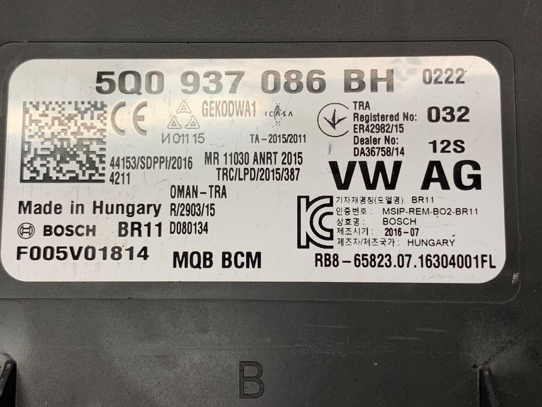 Блок керування модуль Volkswagen Passat B8 5Q0937086BH — фото деталі 5