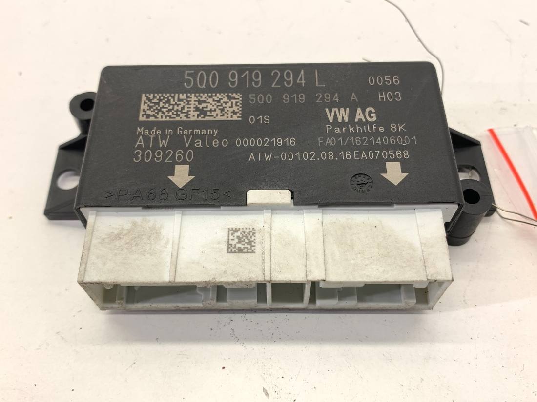 Блок керування модуль Volkswagen Passat B8 5Q0919294L
