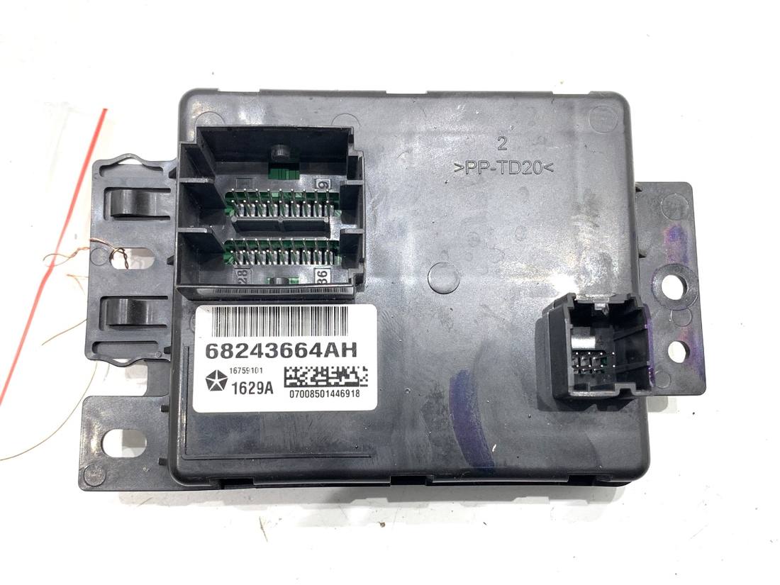 Блок управления модуль Jeep Compass 68243664AH