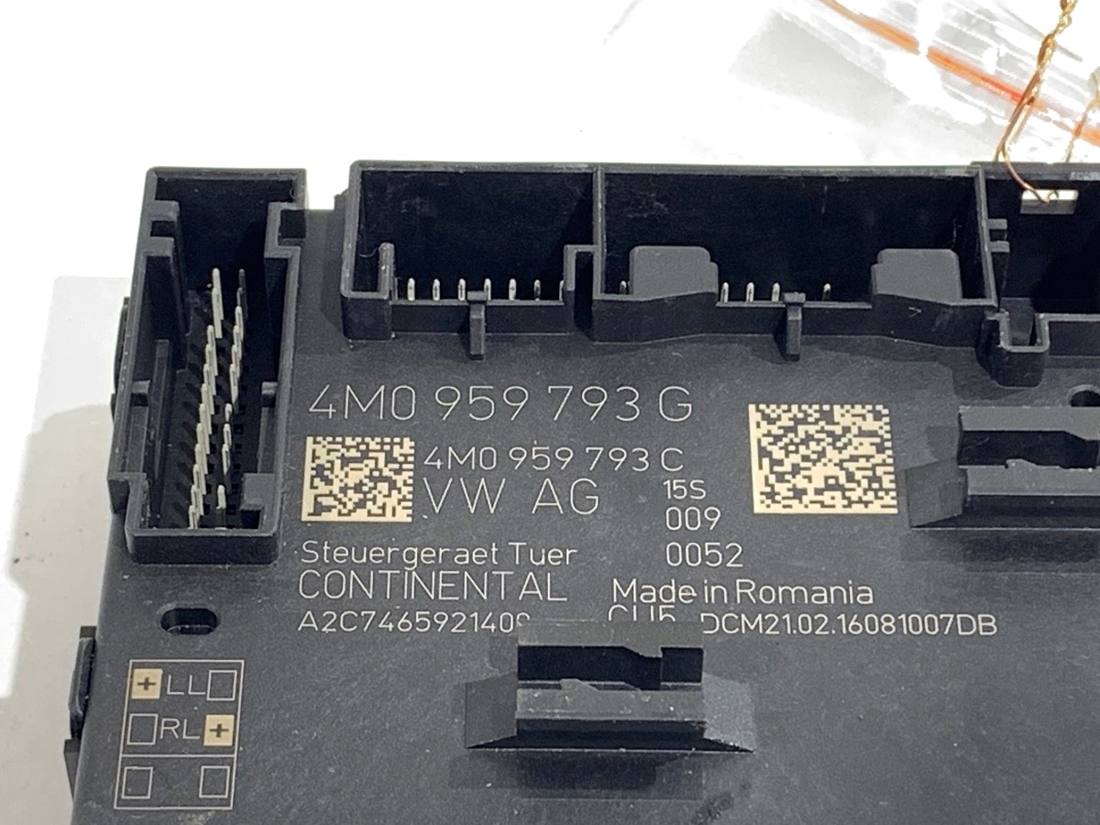Блок керування модуль Audi A4 B9 4M0959793G — фото деталі 4