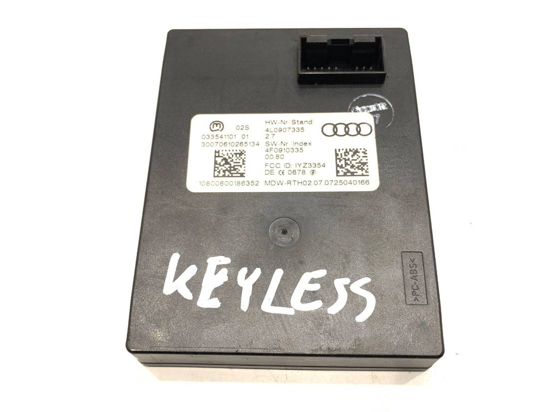 Блок управления модуль Audi Q7 4F0910335