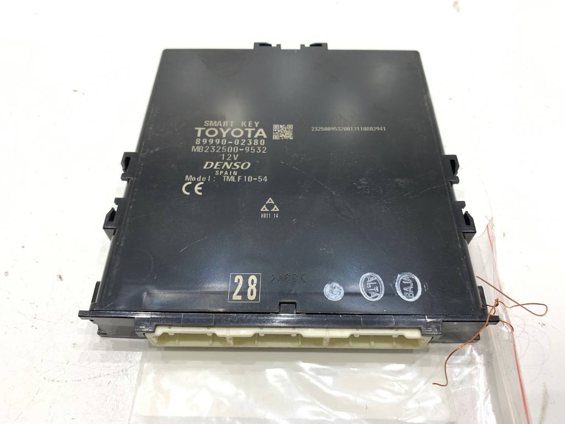 Блок керування модуль Toyota Auris 89990-02380