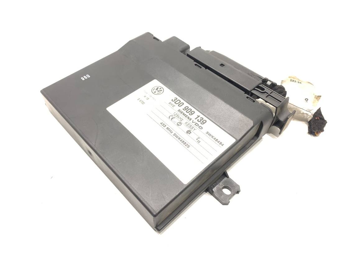 Блок управления модуль Volkswagen Touareg 3D0909139