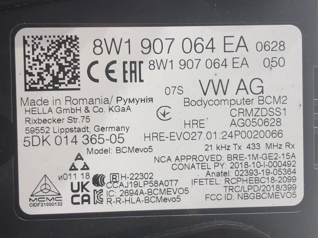 Блок управления модуль Audi A4 B9 8W1907064EA — фото детали 4