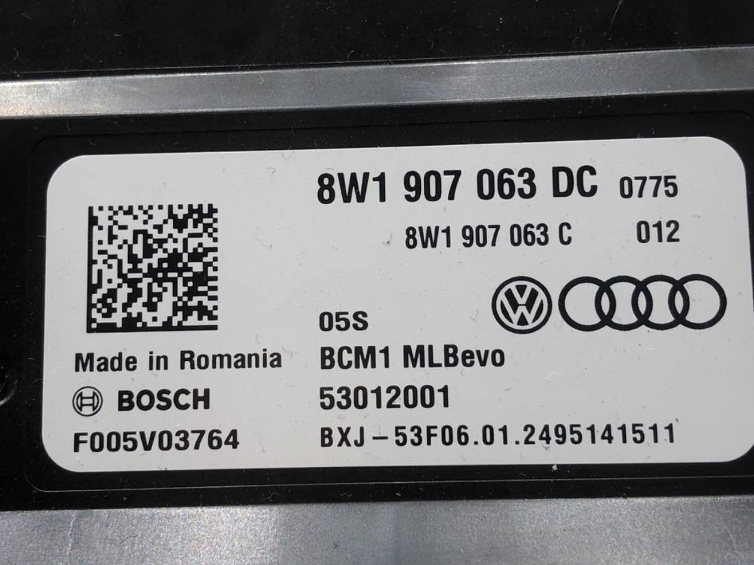 Блок керування модуль Audi A4 B9 8W1907063DC — фото деталі 4