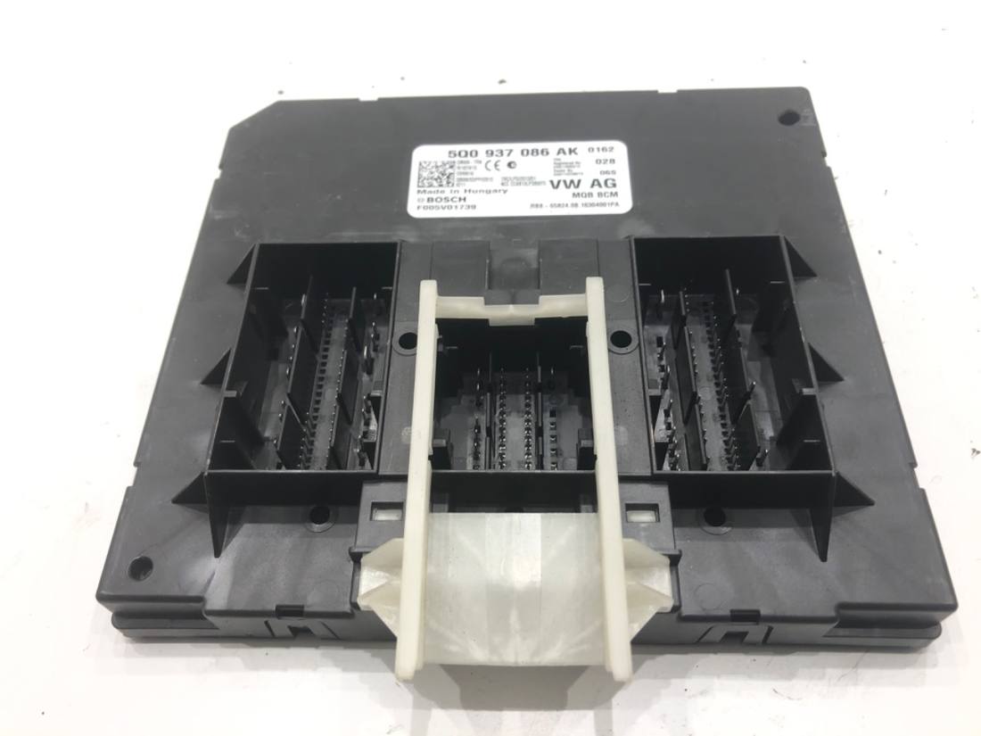 Блок керування модуль Skoda Octavia 3 5Q0937086AK