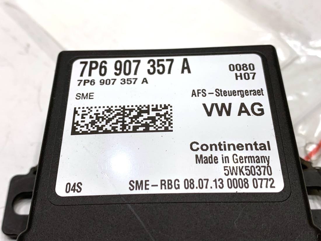 Блок керування модуль Skoda Octavia 3 7P6907357A — фото деталі 5
