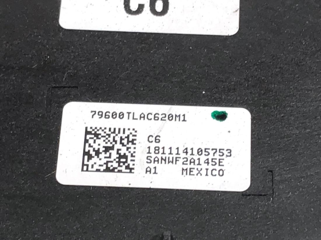 Блок керування модуль Honda CR-V 79600-TLA-C620-M1 — фото деталі 4
