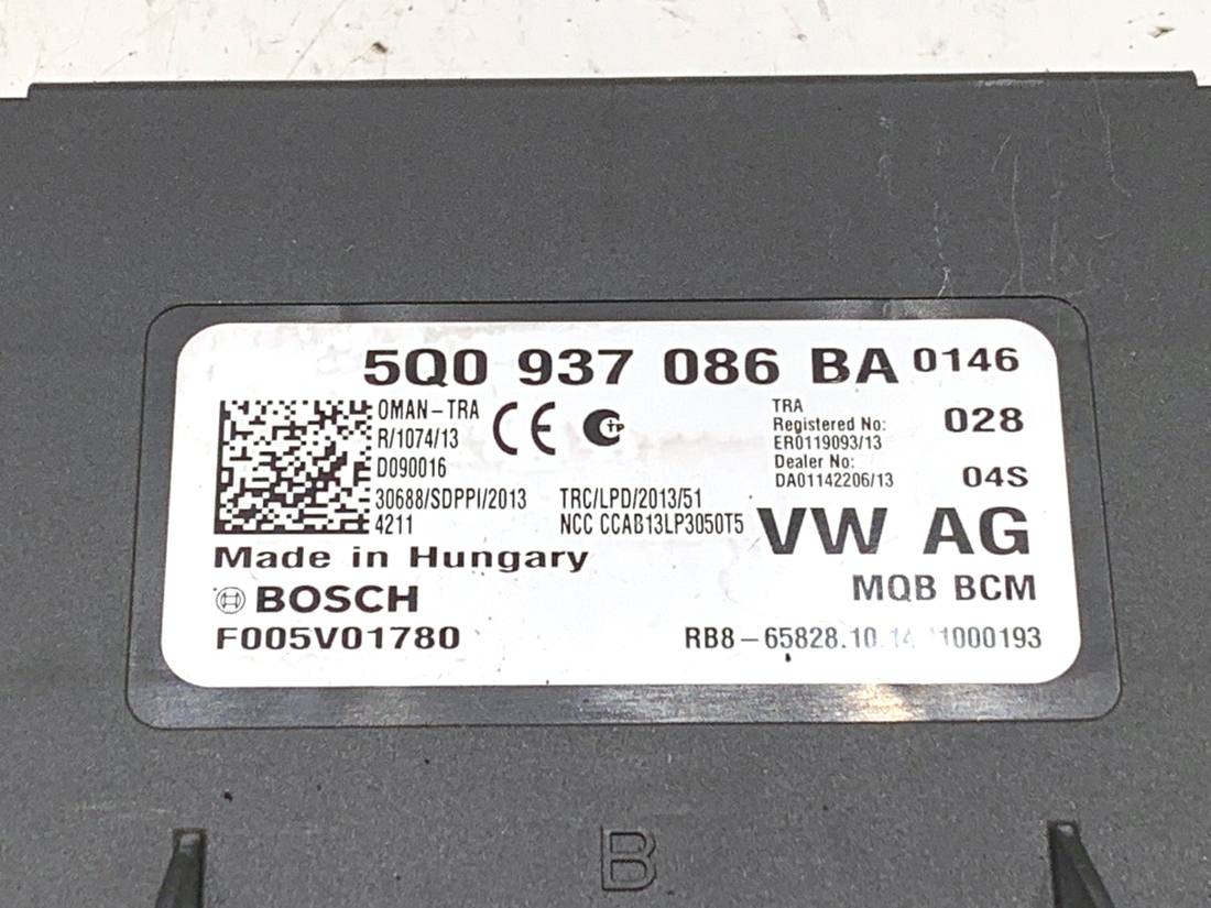 Блок керування модуль Volkswagen Passat B8 5Q0937086BA — фото деталі 4