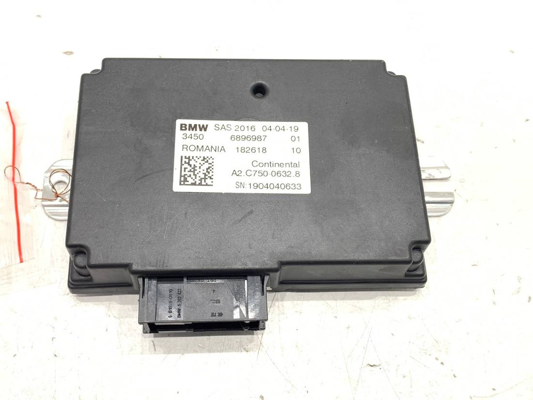 Блок керування модуль BMW 5 G30 6896987