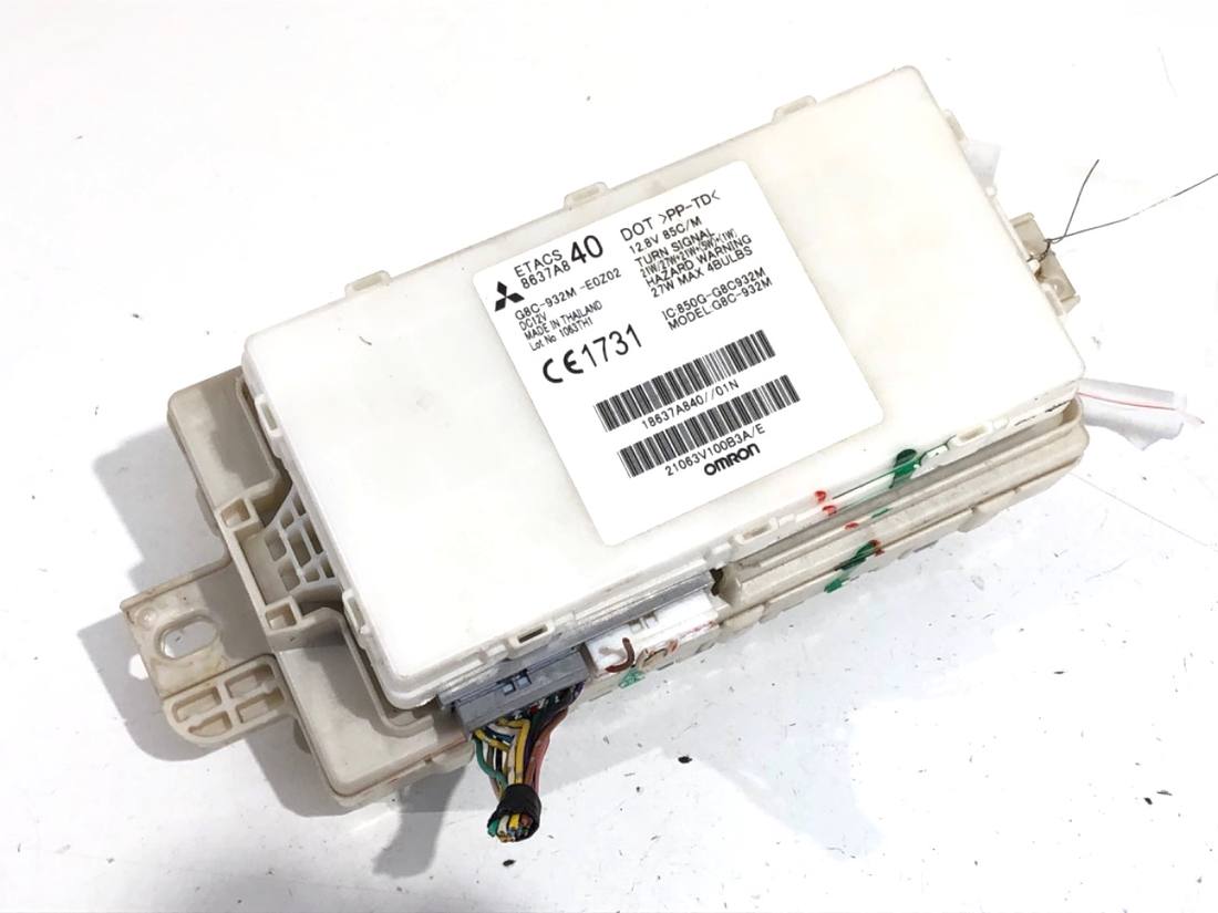 Блок керування модуль Mitsubishi Space Star 8637A840 — фото деталі 3