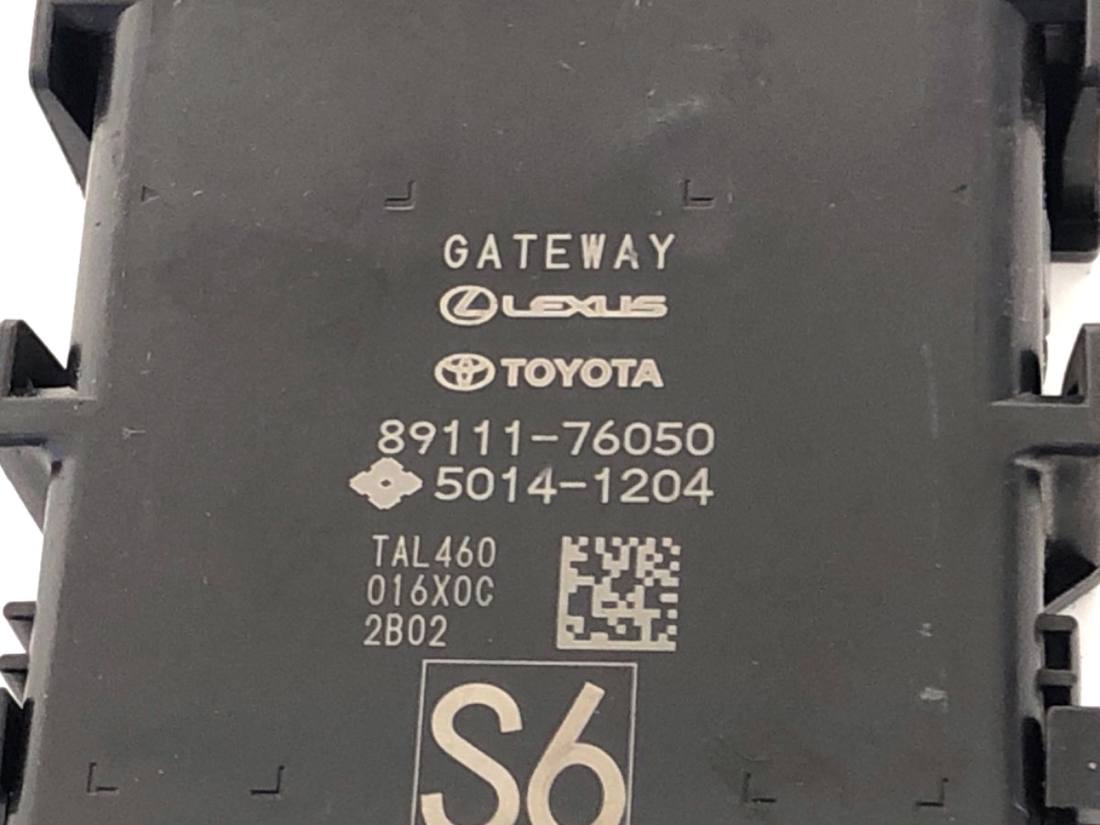 Блок керування модуль Toyota Camry 89111-76050 — фото деталі 4