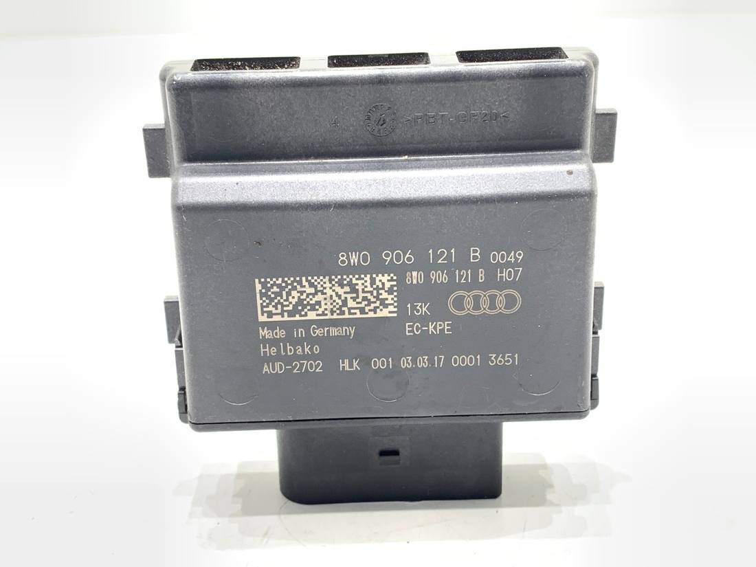 Блок керування модуль Audi A5 8T 8W0906121B