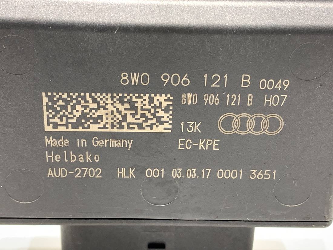Блок керування модуль Audi A5 8T 8W0906121B — фото деталі 4