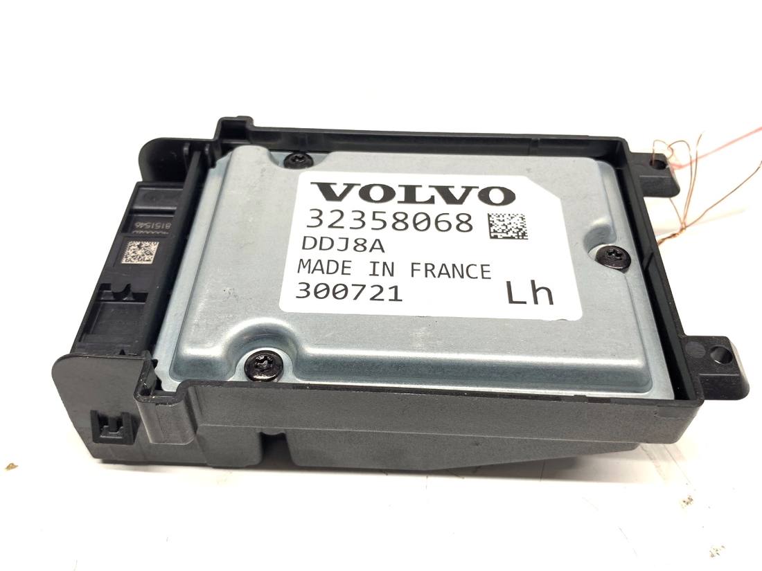 Блок керування модуль Volvo XC60 32358068 — фото деталі 2