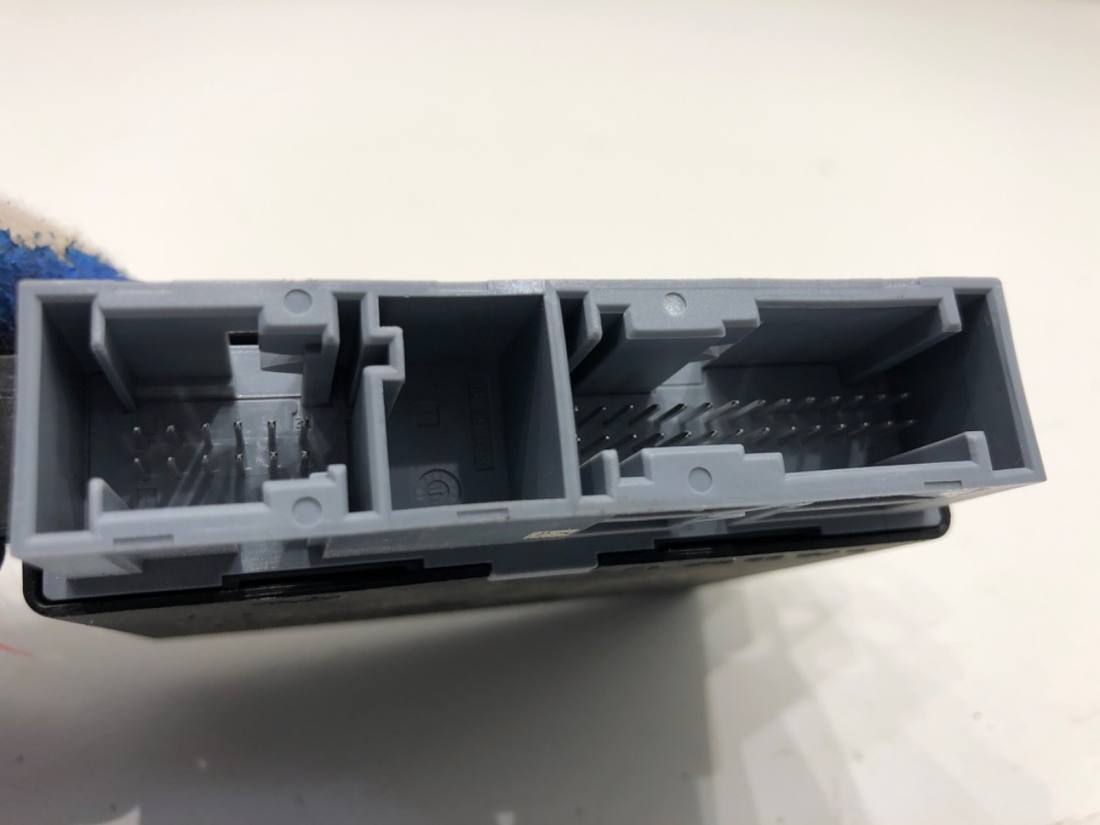 Блок керування модуль Mercedes E W212 A0009008004 — фото деталі 2