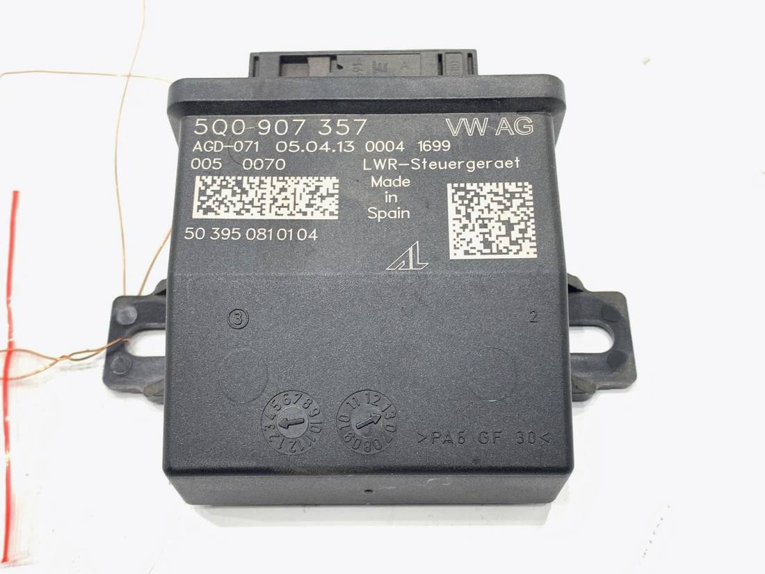 Блок керування модуль Volkswagen Golf 7 5Q0907357