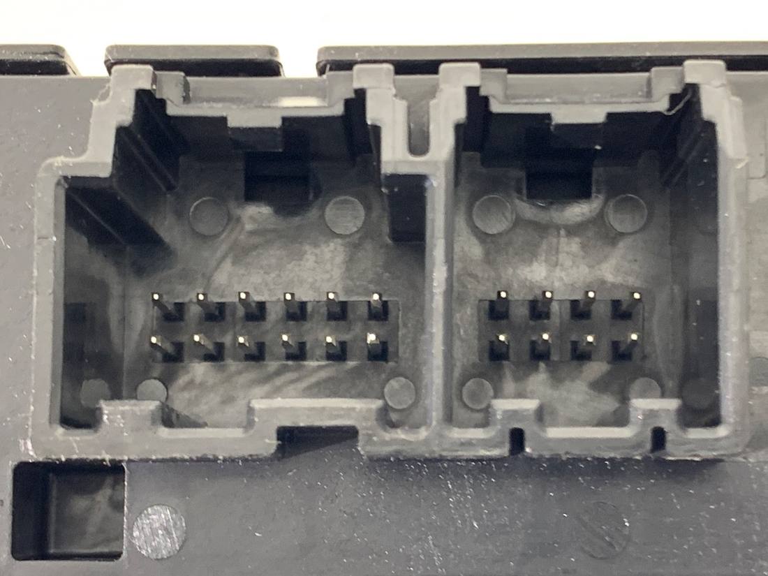 Блок керування модуль Chrysler Pacifica 68193772AI — фото деталі 3