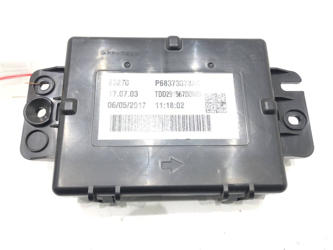 Блок управления модуль Chrysler Pacifica P68373078A