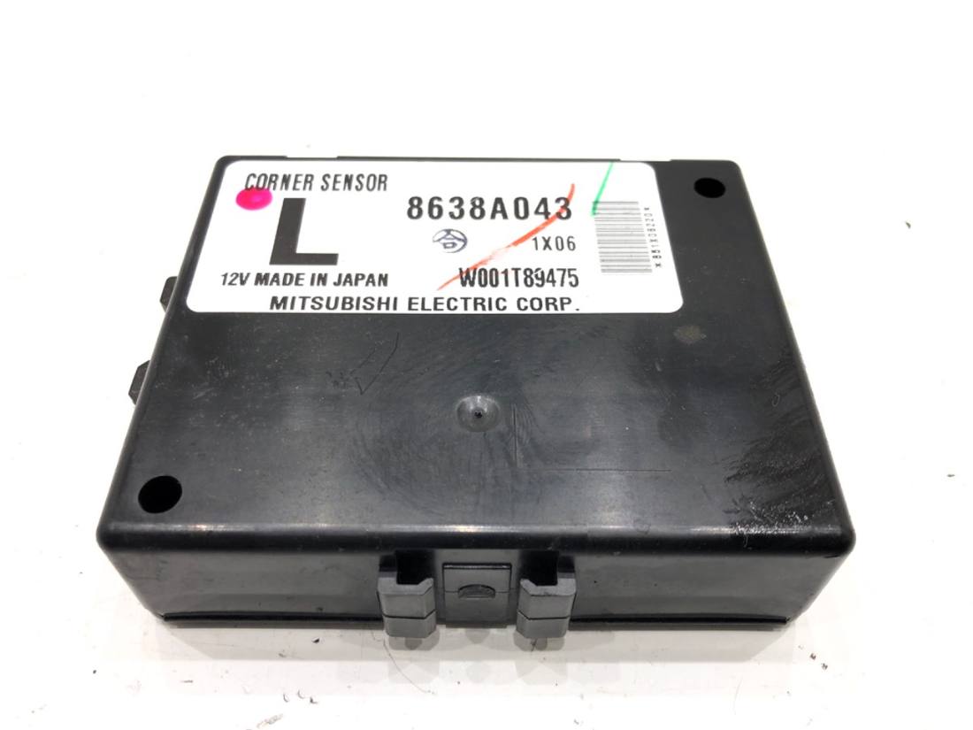 Блок керування модуль Mitsubishi Lancer 8638A043