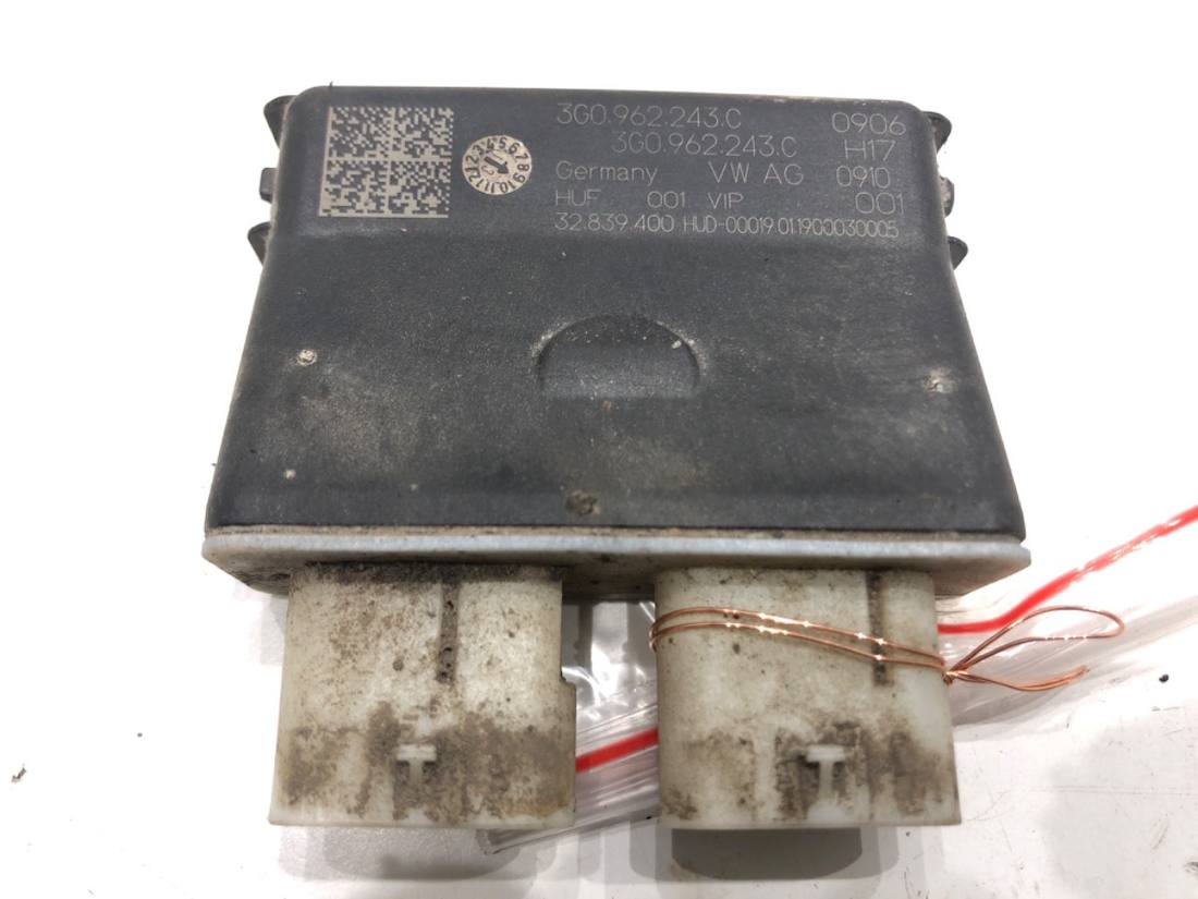 Блок керування модуль Volkswagen Tiguan 3G0962243