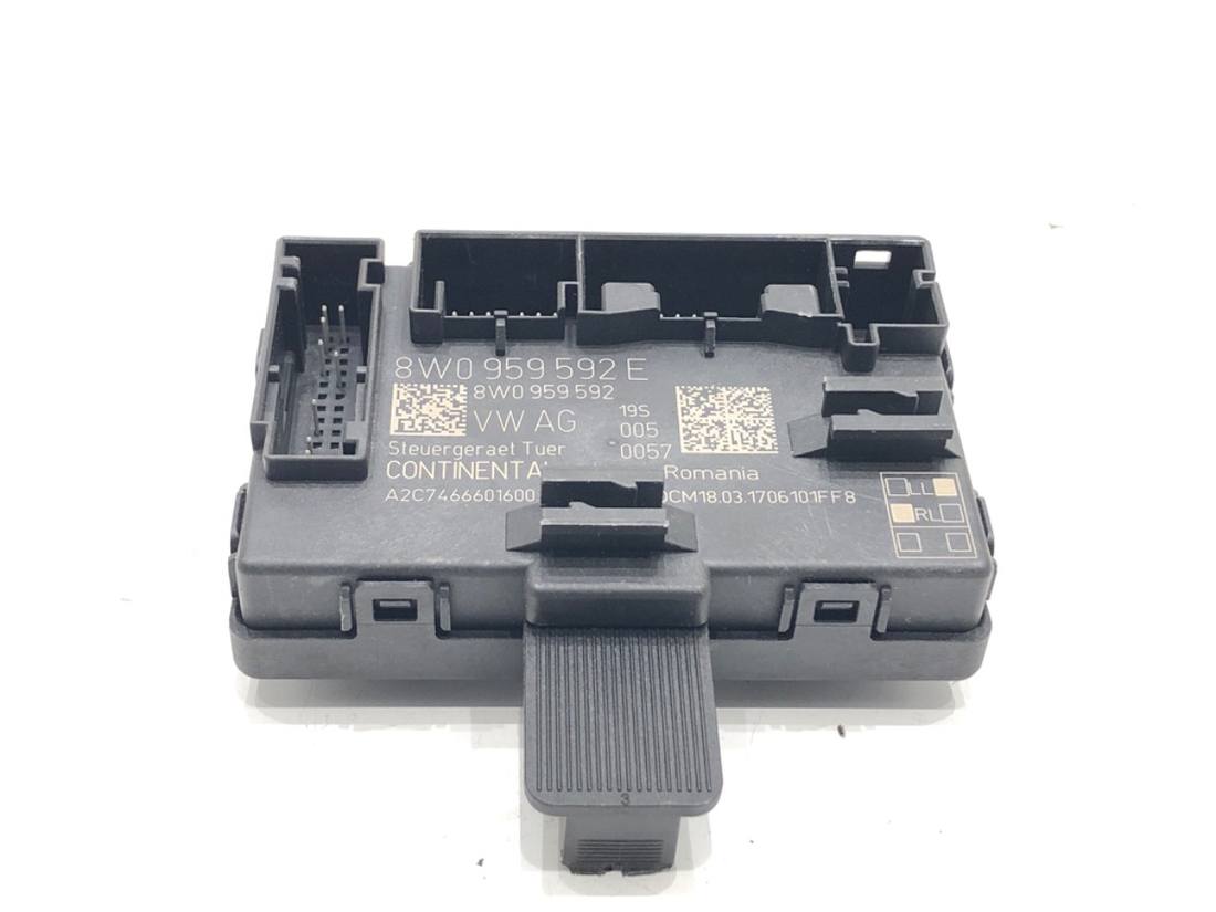 Блок керування модуль Audi A4 B9 8W0959592E