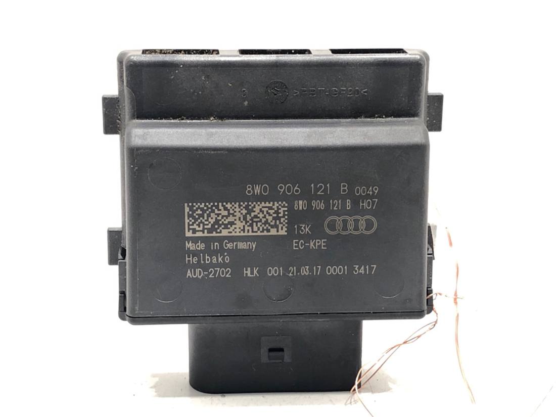 Блок керування модуль Audi A4 B9 8W0906121B