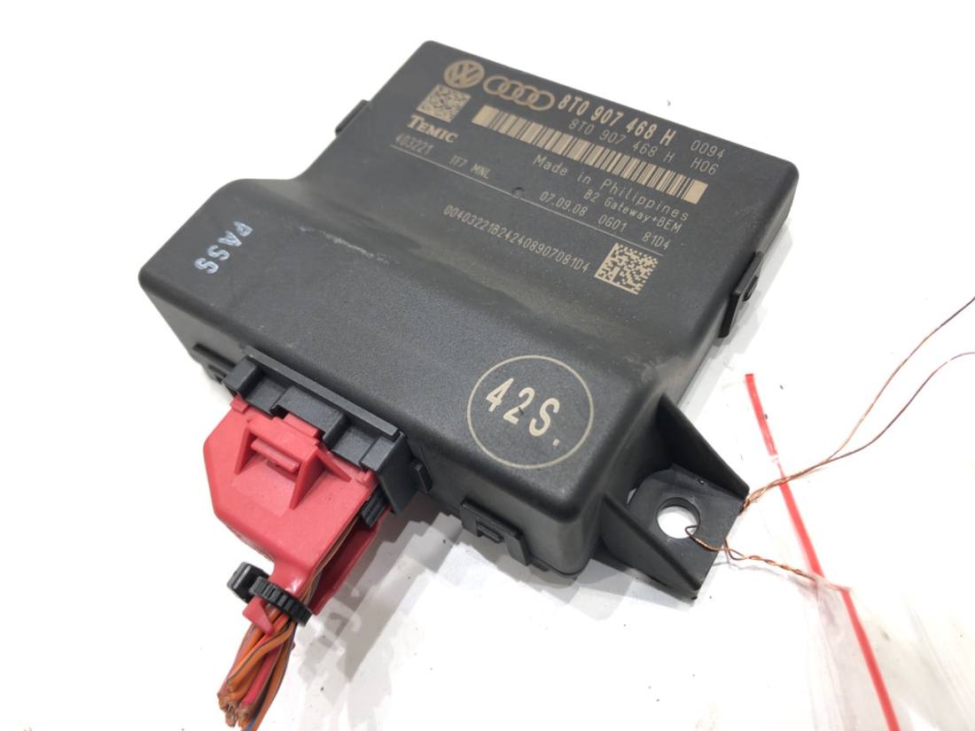 Блок керування модуль Audi A4 B8 8T0907468H