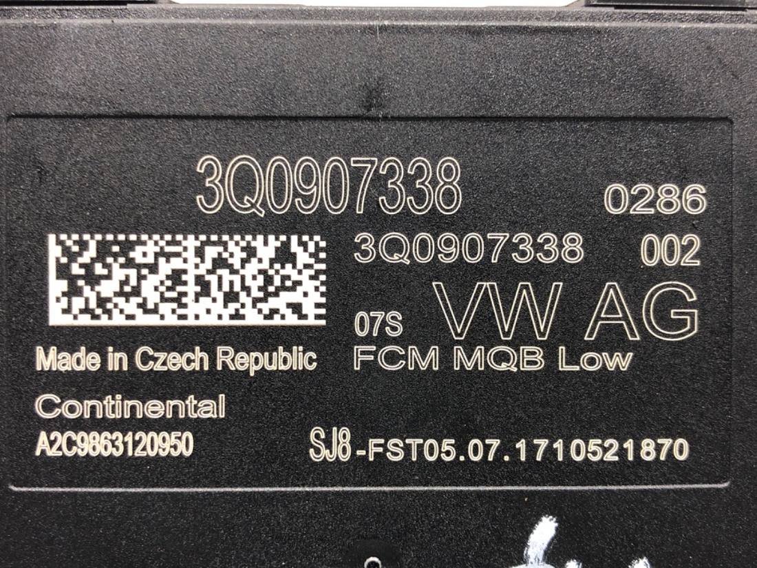 Блок керування модуль Skoda Octavia 3 3Q0907338 — фото деталі 4