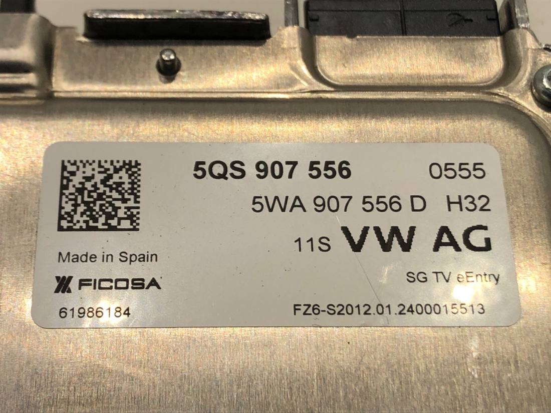 Блок керування модуль Skoda Superb 4 5QS907556 — фото деталі 3