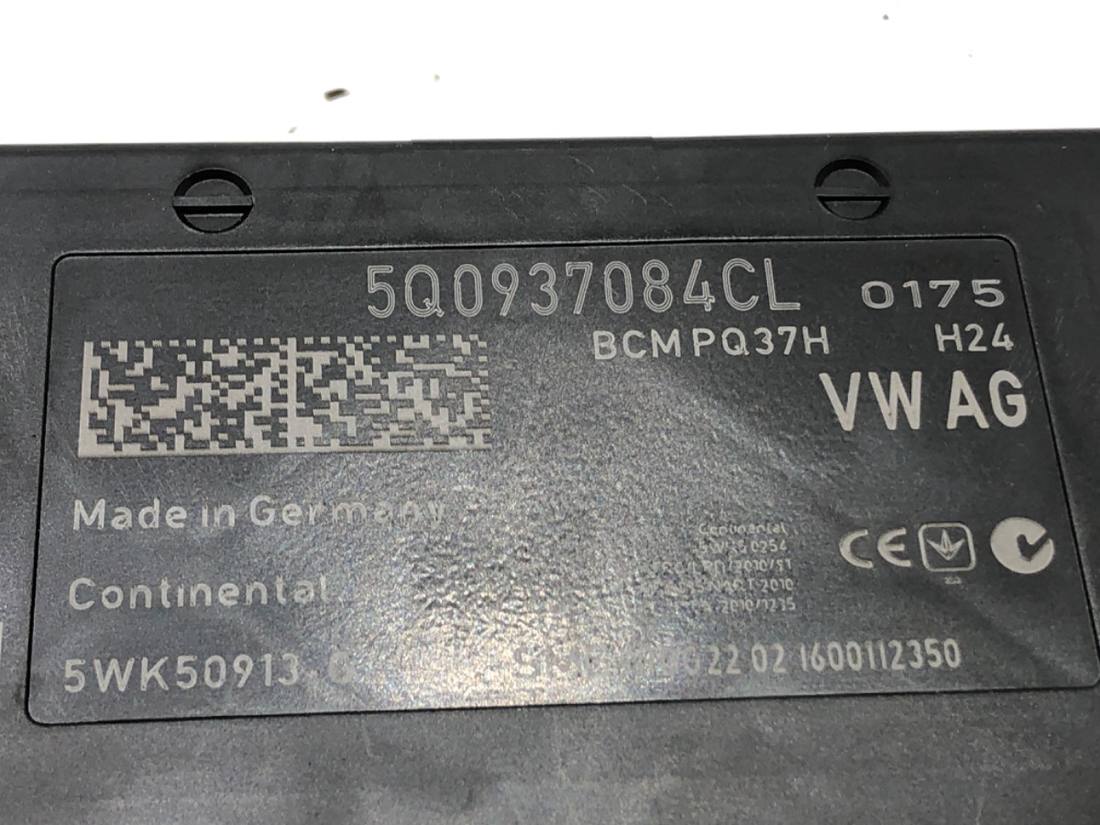 Блок керування модуль Skoda Superb 3 5Q0937084CL — фото деталі 4