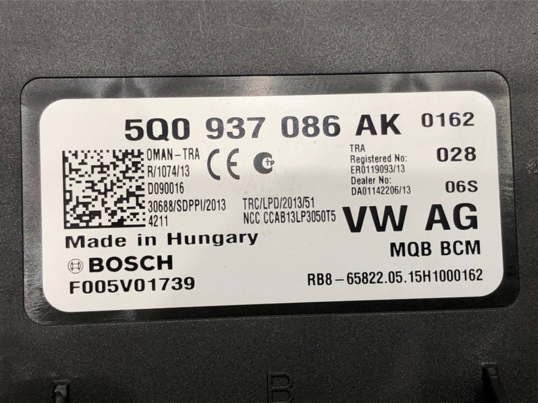 Блок керування модуль Volkswagen Golf 7 5Q0937086AK — фото деталі 4