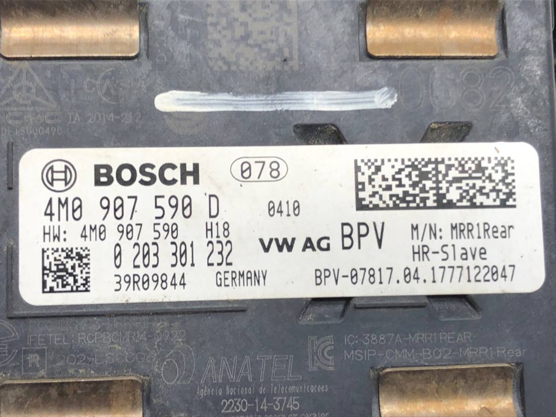 Блок керування модуль Audi A4 B9 4M8987590D — фото деталі 4