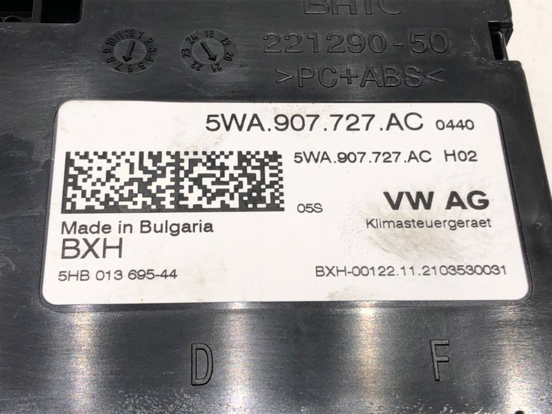 Блок керування модуль Skoda Octavia 4 5WA907727AC — фото деталі 4