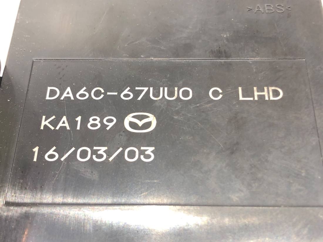 Блок керування модуль Mazda 2 DA6C-67UUO — фото деталі 4