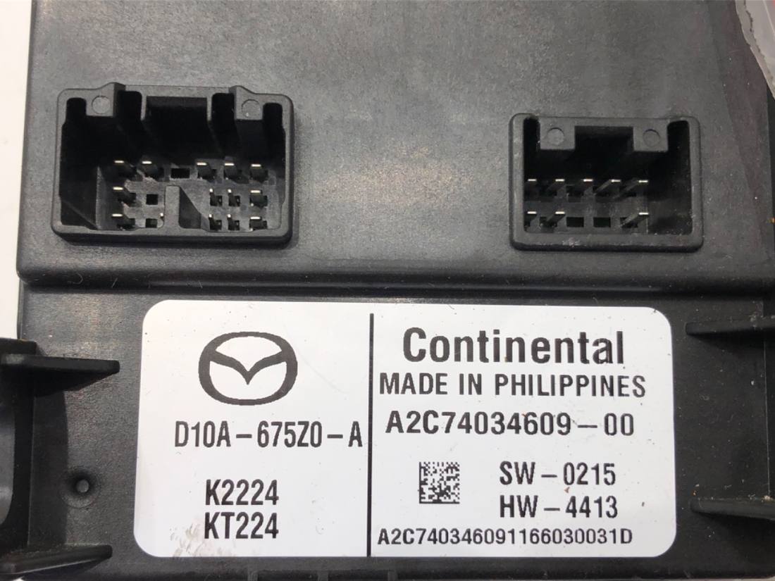 Блок управления модуль Mazda 2 D10A-675Z0–A — фото детали 3