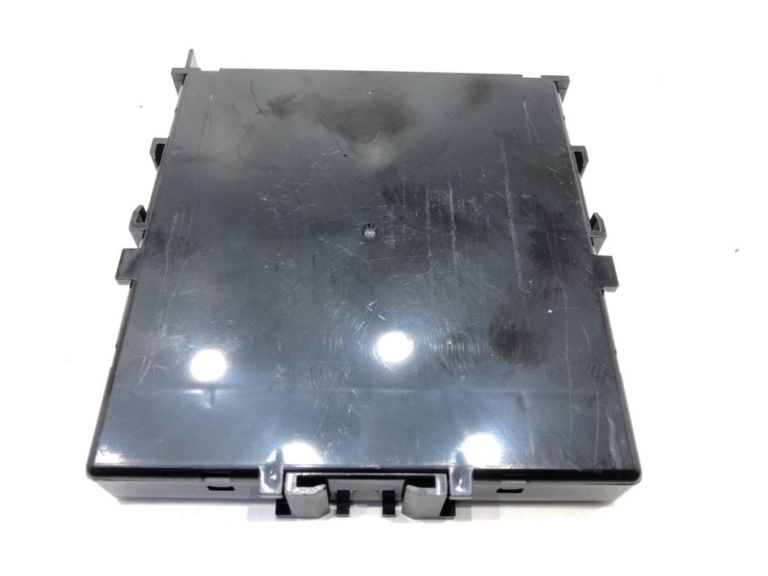 Блок керування модуль Toyota Yaris 4 62B053-000 89990-K0051 — фото деталі 2