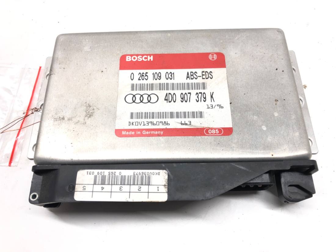 Блок керування модуль Audi A6 C4 4D0907379K