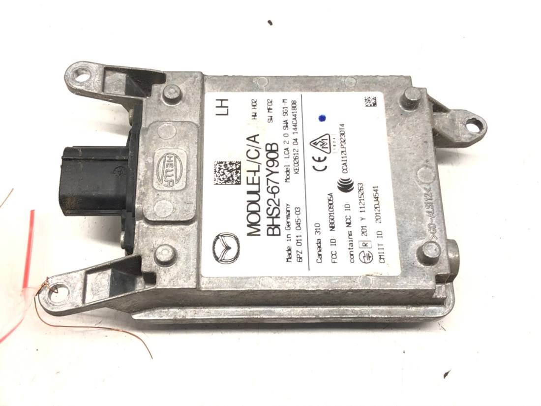 Блок керування модуль Mazda 3 BHS2-67Y90B — фото деталі 2