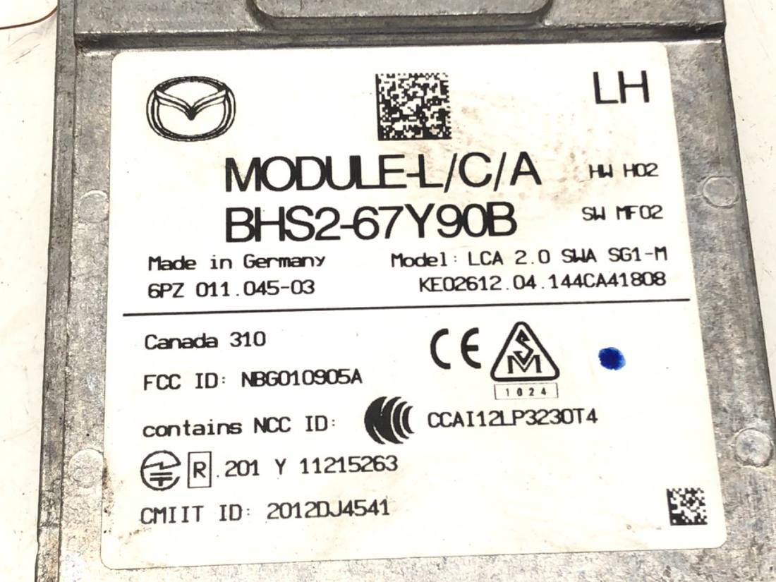 Блок керування модуль Mazda 3 BHS2-67Y90B — фото деталі 3